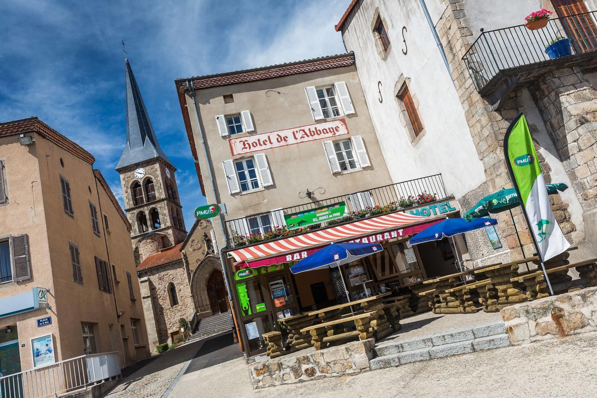 Hotel De L'Abbaye Sauxillanges Exterior foto